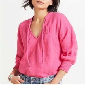 Evereve Eleanor Smocked Gauze Pink top shirt blouse. Women’s XS